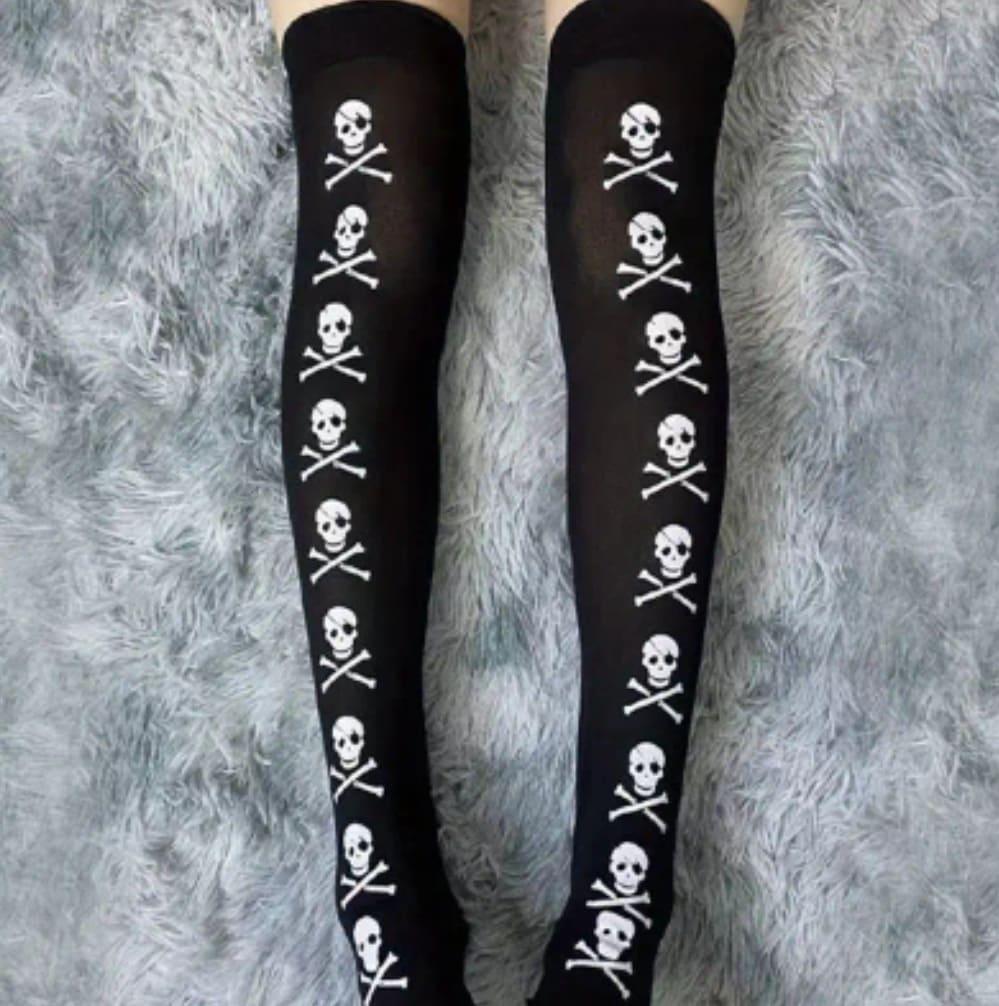 Thigh-High Skull Print Socks for Halloween Cosplay - Frosted Feet