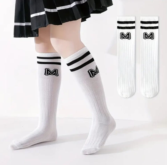 Girls' Knee-High Socks: Style and Comfort for Little Fashionistas