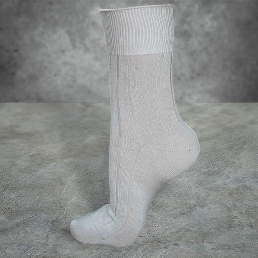 Women’s High Cashmere Socks – Luxurious, Warm & Durable