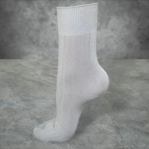 Women’s butter high cashmere socks, luxuriously soft, warm, and perfect for elegant comfort.