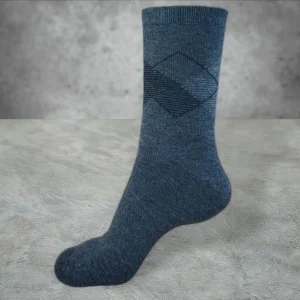 Men’s dark gray cashmere wool socks, ultra-soft, warm, and perfect for luxury comfort.